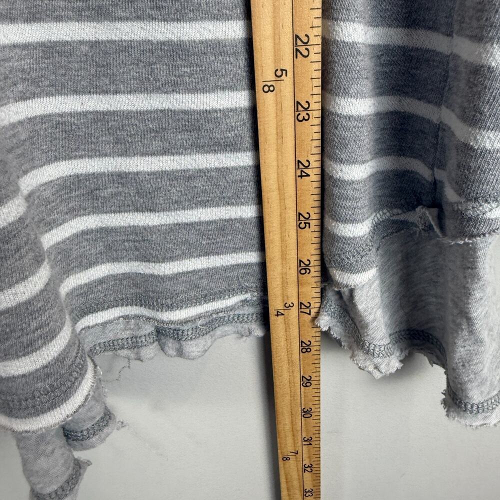 Soft Surroundings Sweatshirt Womens Medium‎ Gray White Striped Casual Everyday - Picture 7 of 7